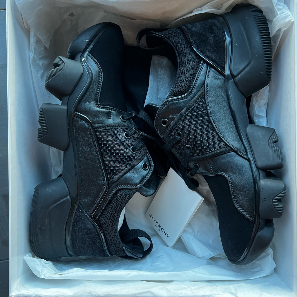 Givenchy Jaw Low Sneaker